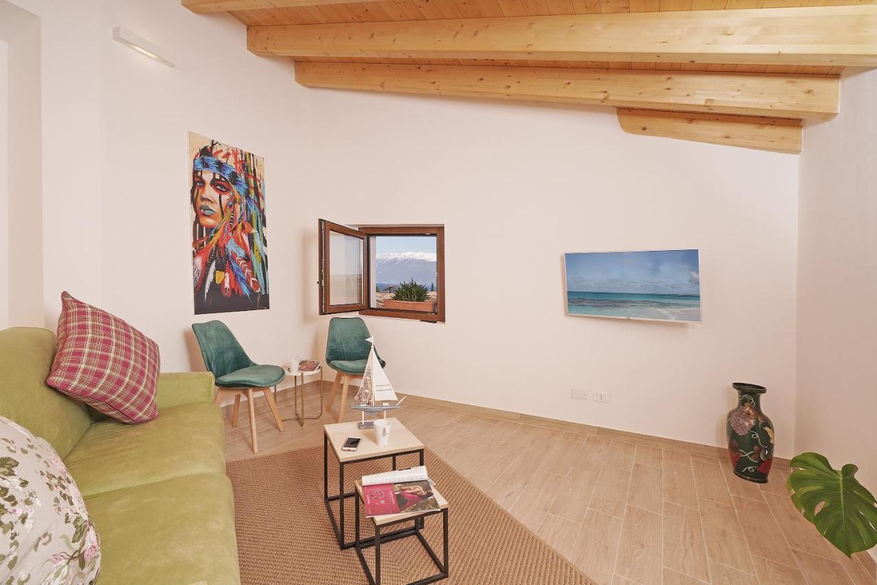 Apartments Villa Bougainville 산펠리체델바나코 외부 사진