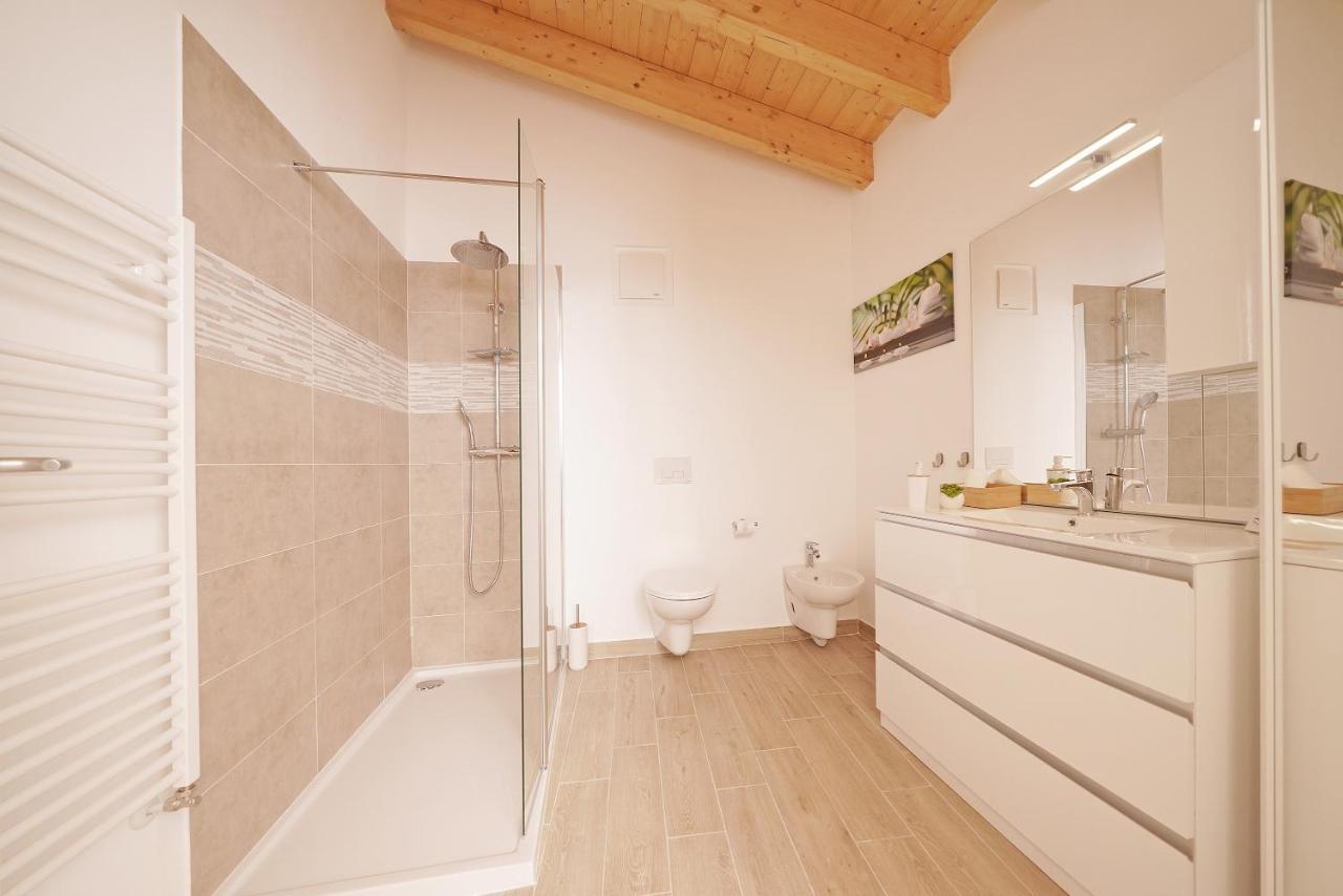 Apartments Villa Bougainville 산펠리체델바나코 외부 사진