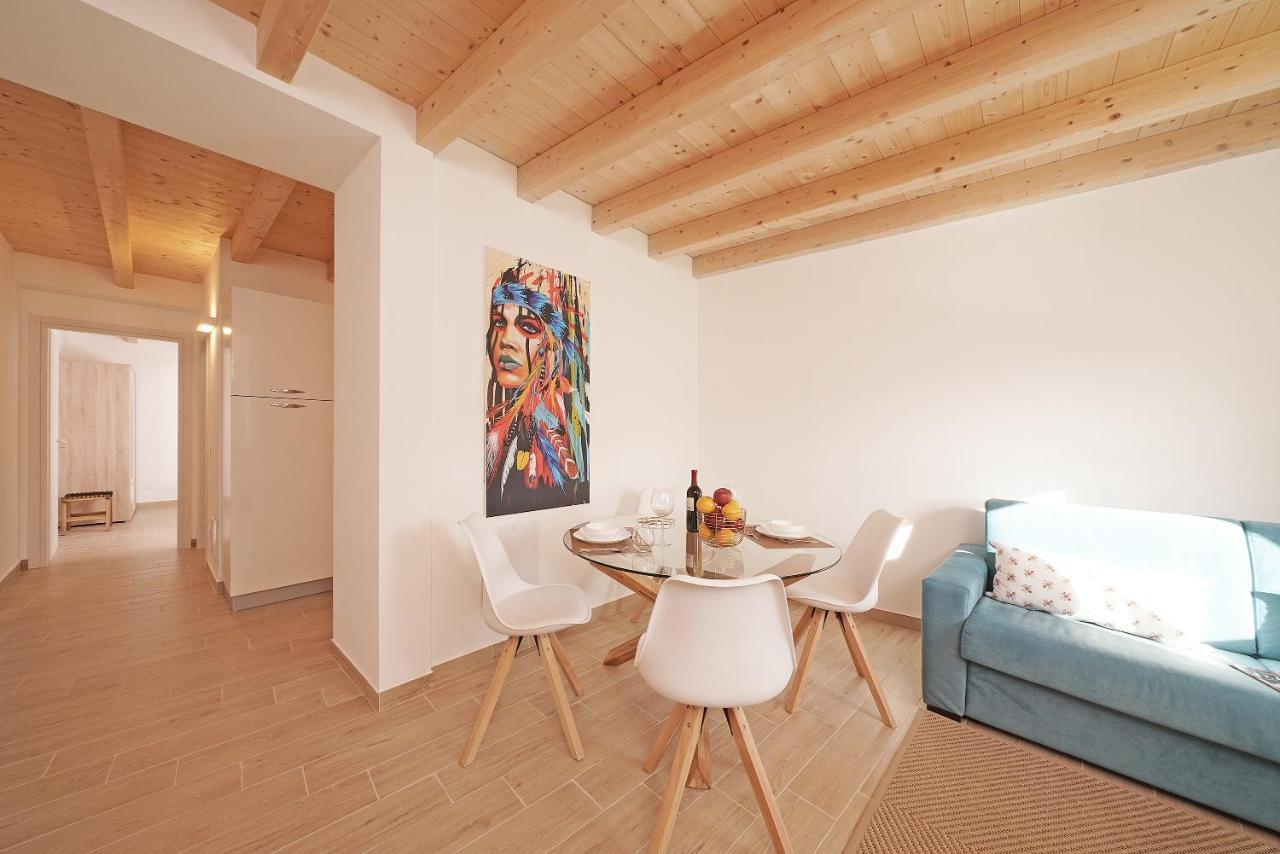 Apartments Villa Bougainville 산펠리체델바나코 외부 사진