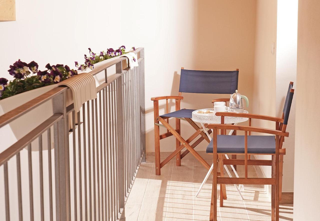 Apartments Villa Bougainville 산펠리체델바나코 외부 사진