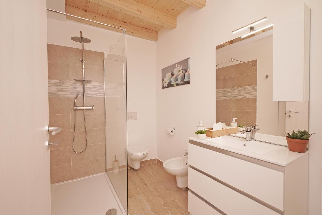 Apartments Villa Bougainville 산펠리체델바나코 외부 사진