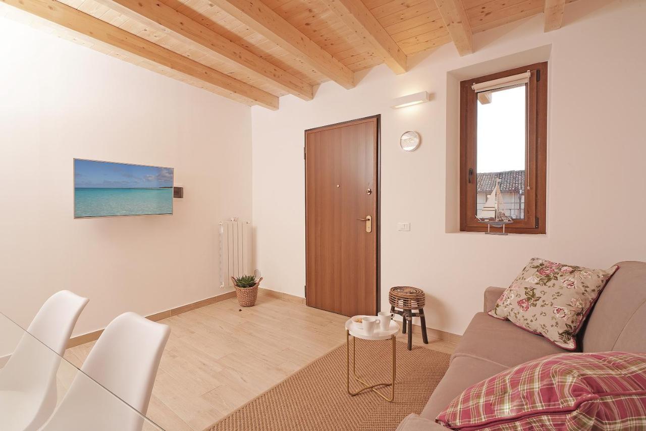 Apartments Villa Bougainville 산펠리체델바나코 외부 사진