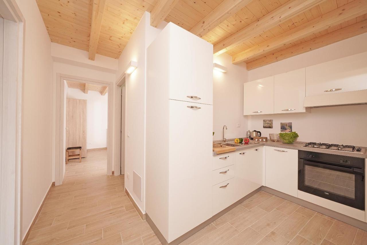 Apartments Villa Bougainville 산펠리체델바나코 외부 사진
