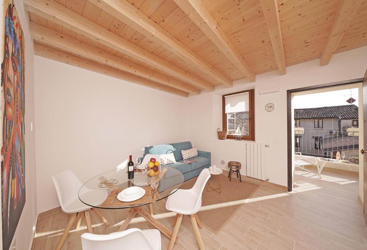 Apartments Villa Bougainville 산펠리체델바나코 외부 사진