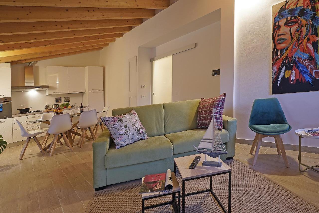 Apartments Villa Bougainville 산펠리체델바나코 외부 사진